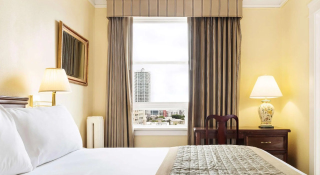 Четырёхместный номер Standard Palihotel San Diego Gaslamp Quarter