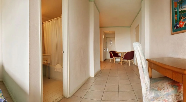 Howard Johnson Plaza Dezerland Beach & Spa, Забронировать Курортный отель Отели Miami Metropolitan Area 3 звезды, 3*