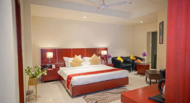 Номер Deluxe Hotel Swarn Towers