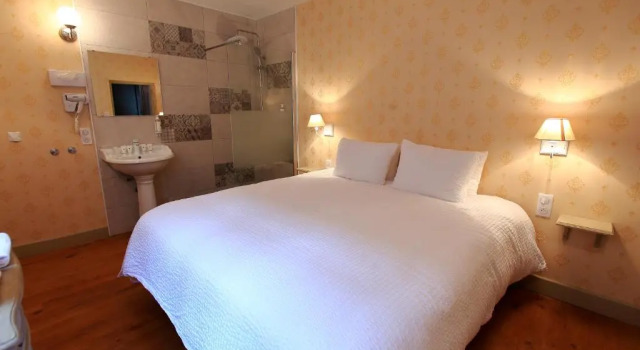 Апартаменты с балконом Hotel Saint Georges