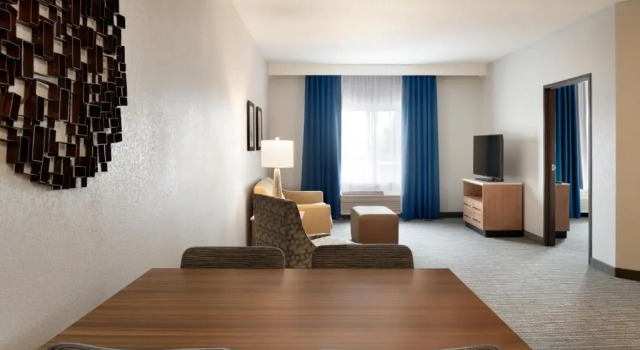 Двухместный люкс c 1 комнатой Spark By Hilton Ames