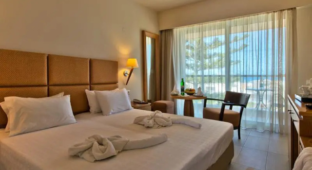 Номер Standard с балконом Minos Hotel