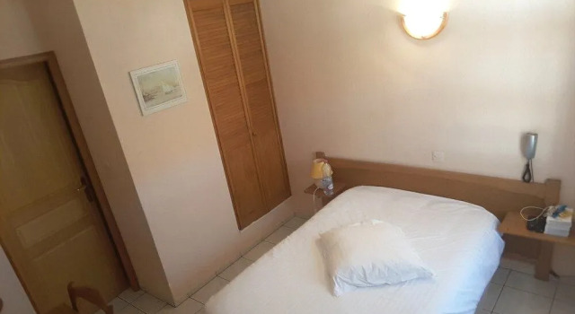 Logis HÔTEL L'ENVIE DES METS, Varaa Hotelli Hotellit Opal Coast aamiaisella, Aamiainen