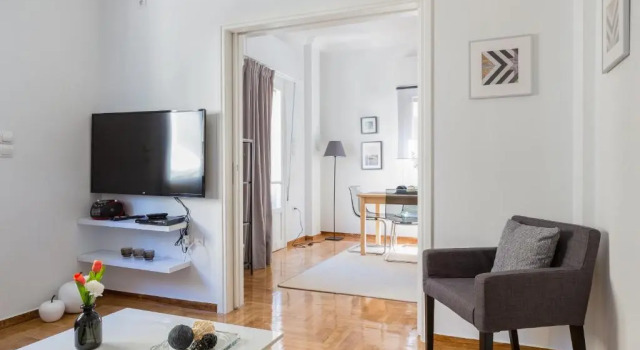Апартаменты Newly Renovated 100m² Stylish Urban Flat