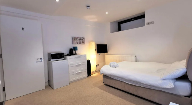 Номер Standard Spacious Double Room with en-suite - 2b