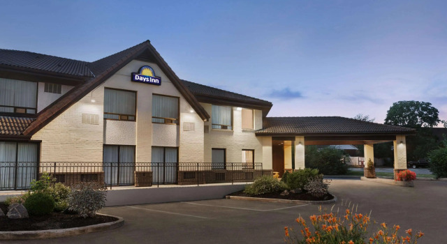 Days Inn Miramichi, Book Hotel SPA-hoteller i New Brunswick, SPA