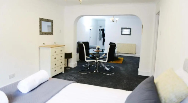 Апартаменты Deluxe Bridle Lodge Apartments