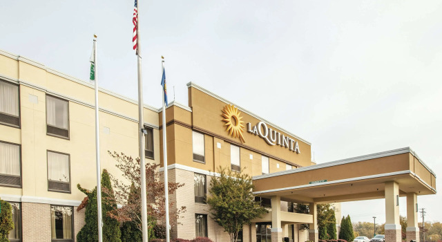 La Quinta Inn & Suites by Wyndham Mechanicsburg - Harrisburg