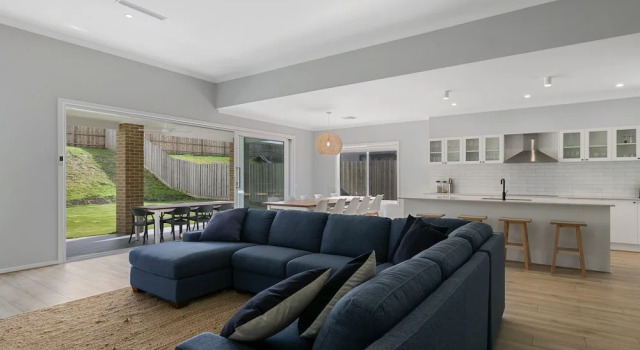 Breeze ON INN - Surf Side - Free Wifi & Netflix, Book Hotel Inverloch 