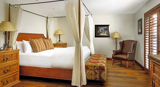 Номер Grand The Hermosa Inn