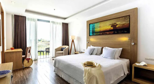 Номер Deluxe с видом на сад ROBINSON Nam Hoi An