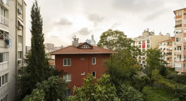 Central Stylish House in Gayrettepe, Забронировать Апартаменты/квартира Бешикташ Стамбул, рядом с City's Nisantasi