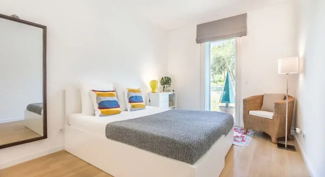 Luxury Beach Experience in Lisbon