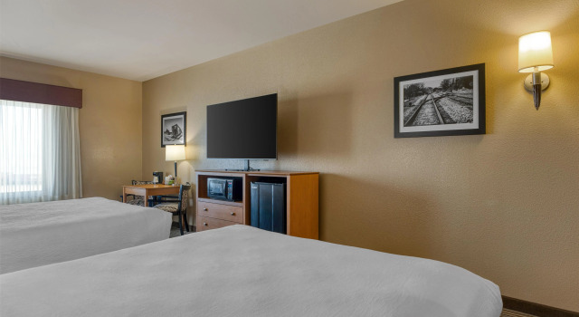 Четырёхместный номер Standard Best Western Shelby Inn & Suites