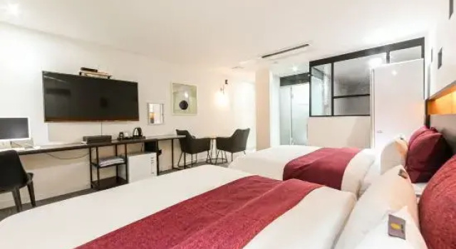 Двухместный номер Business 2Night Business Hotel