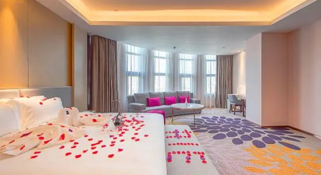 Люкс Superior Lavande Hotel (Foshan Yanbu International Tea City)