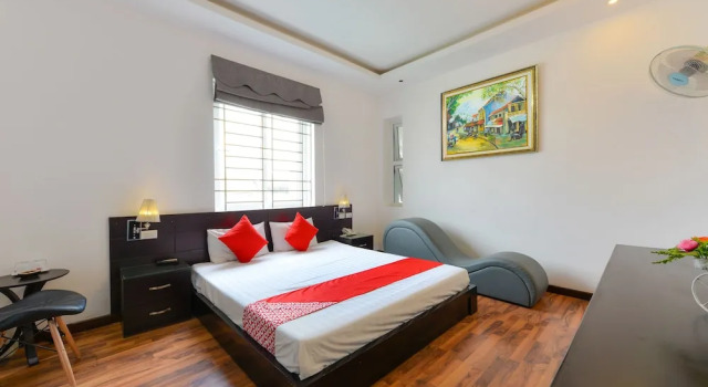 Soho Hotel by OYO Rooms