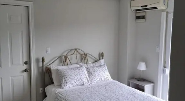 Двухместный номер Standard с балконом Kikis Place