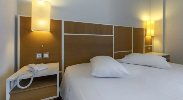 Двухместный номер Economy с балконом Fedriades Delphi Hotel