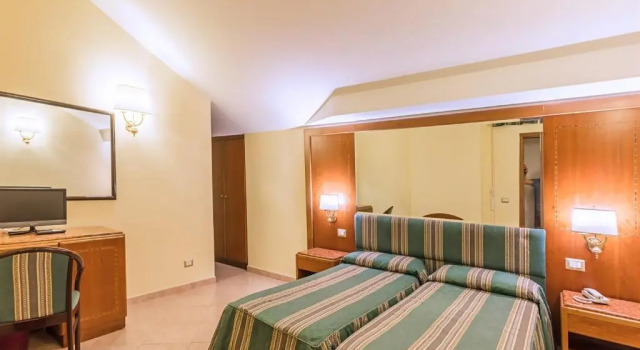 Двухместный номер Standard Raeli Hotel Floridia