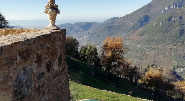 Коттедж Il Podere di Metato Restored Tuscan Farmhouse With Pool With Views of Hills and Sea