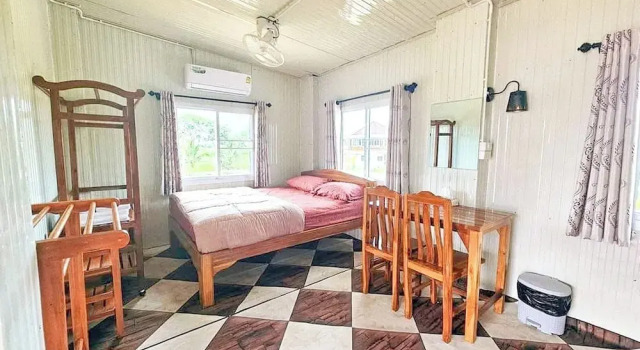 Вилла с балконом Jira Hotel