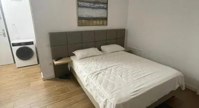 Signature Studio Mamaia Nord, Boek Hotel Hotels in Constanta met zwembad, Zwembad
