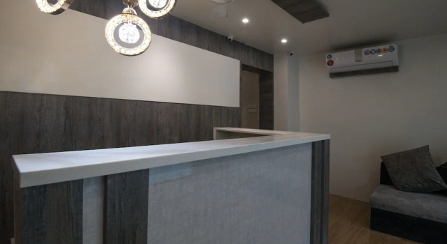 OYO 22070 West Inn Hotel