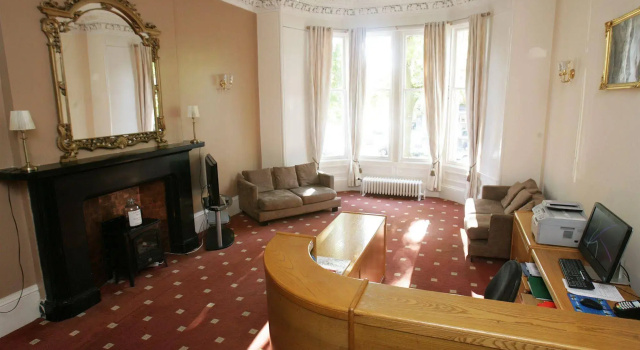 Clifton Hotel
