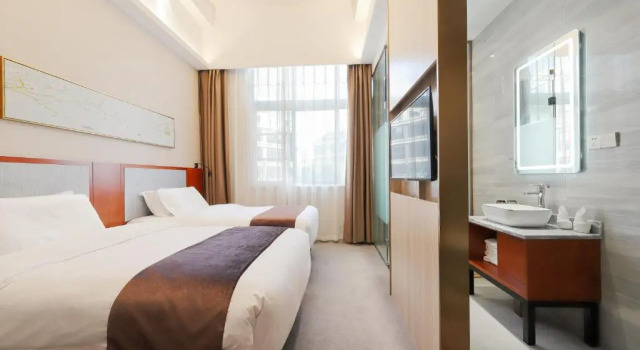 Двухместный номер Deluxe Shanghai Menglong Hotel Management