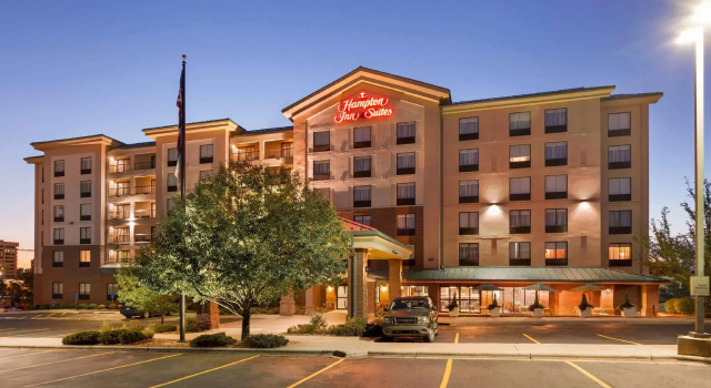 Люкс c 1 комнатой с красивым видом из окна Hampton Inn & Suites Denver-Cherry Creek