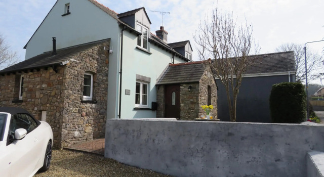Grove Hill Cottage, Забронировать Дом для отпуска Отели Пембрук с парковкой, рядом с Замок Пембрук, Парковка