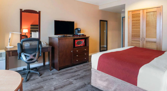 Двухместный номер Standard Inn at Port Gardner-Everett Waterfront, an Ascend Collection Hotel