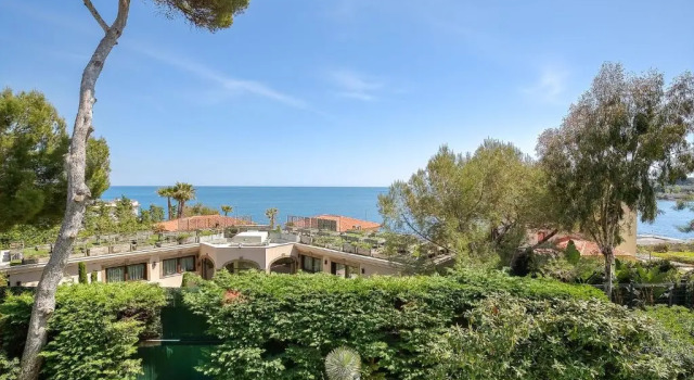 Коттедж Villa Les Pins du Cap - Vue mer - Cap D'antibes
