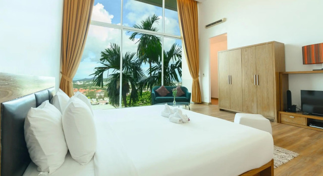 Hilltop Wellness Resort Phuket With Complimentary Onsen Access, Забронировать Курортный отель Отели острова Пхукета с бассейном, Бассейн
