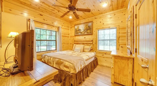 4 Mi to Broken Bow Lake: 'wee Bear Cabin' Getaway!, Boek Vakantiehuis Hochatown Oklahoma