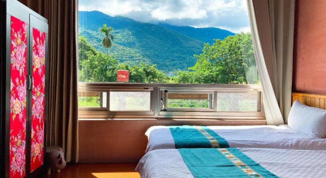 Четырёхместный номер Standard с видом на горы Ying Tian Ye Homestay