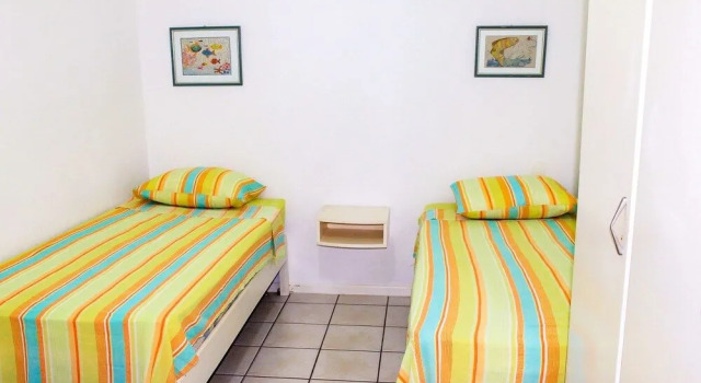 Apartamento Leonardi, Забронировать Апартаменты/квартира Отели Флорианополиса с парковкой, рядом с Пляж Канасвиейраш, Парковка