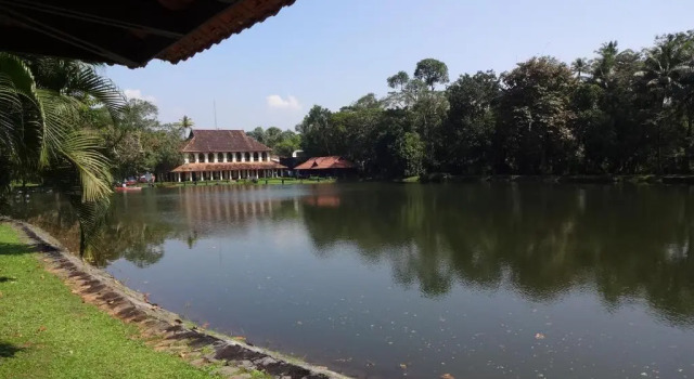 Двухместный коттедж Premium с видом на залив Taj Kumarakom Resort & Spa, Kerala