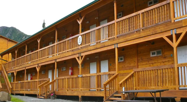 Denali Grizzly Bear Resort, Rezerwuj Ośrodek wypoczynkowy McKinley Park 