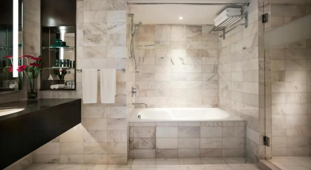 Двухместный люкс Premier с видом на море PARKROYAL Penang Resort