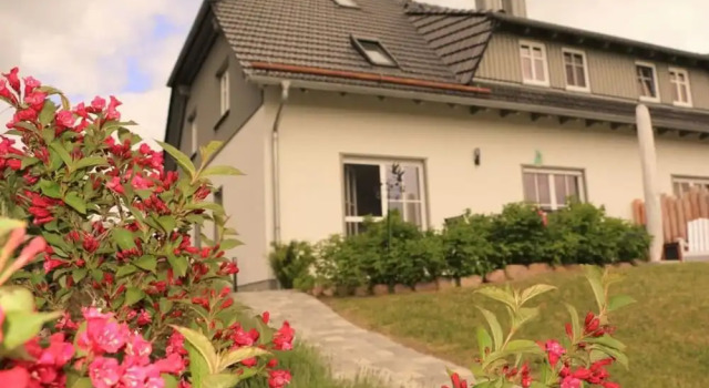 Feuerstein House Monchgut, Забронировать Апартаменты/квартира Менхгут-Границ земля Мекленбург-Передняя Померания
