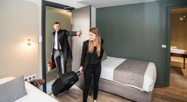 Трёхместный номер Standard Hotel Thonon Centre Le Comte Rouge