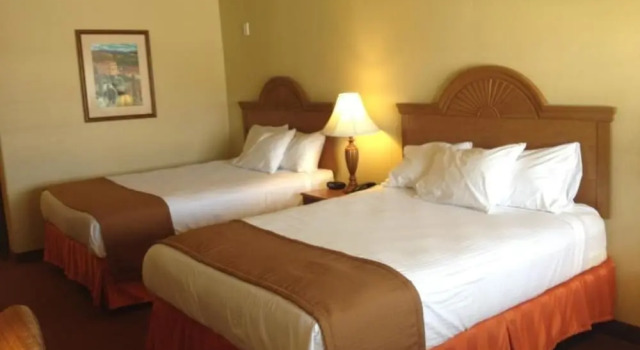 Четырёхместный номер Standard Wintergarden Inn