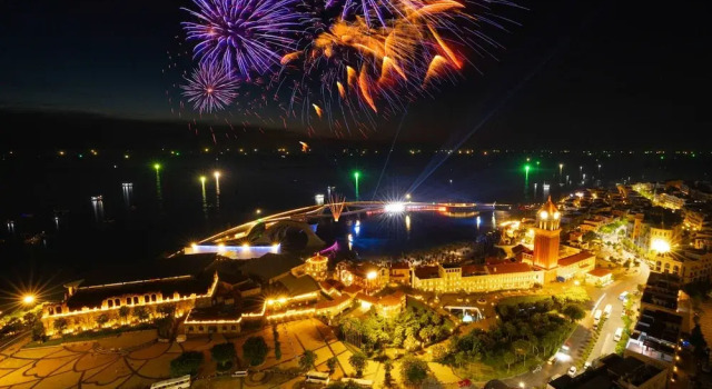 Апартаменты Premier Luna Sol Apartment - Sunset & Firework Signature