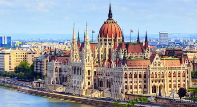 Апартаменты Architectural beauty w 2 BTHRMS @ City Center