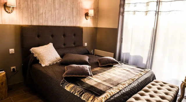 Villa secret de campagne, Book Villa Cottages in Tarn-et-Garonne, Cottage