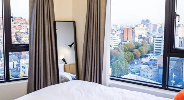 glue Hotel