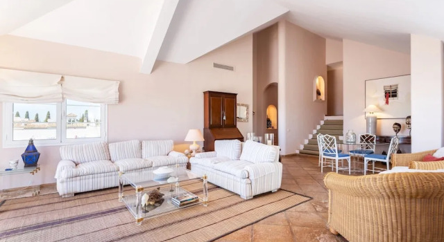 Exclusive Apartment, 200m2, Near Puerto Banus, Señorío de Marbella