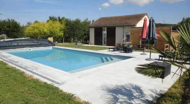 Коттедж Le Hameau du Peu - Gîtes avec piscine